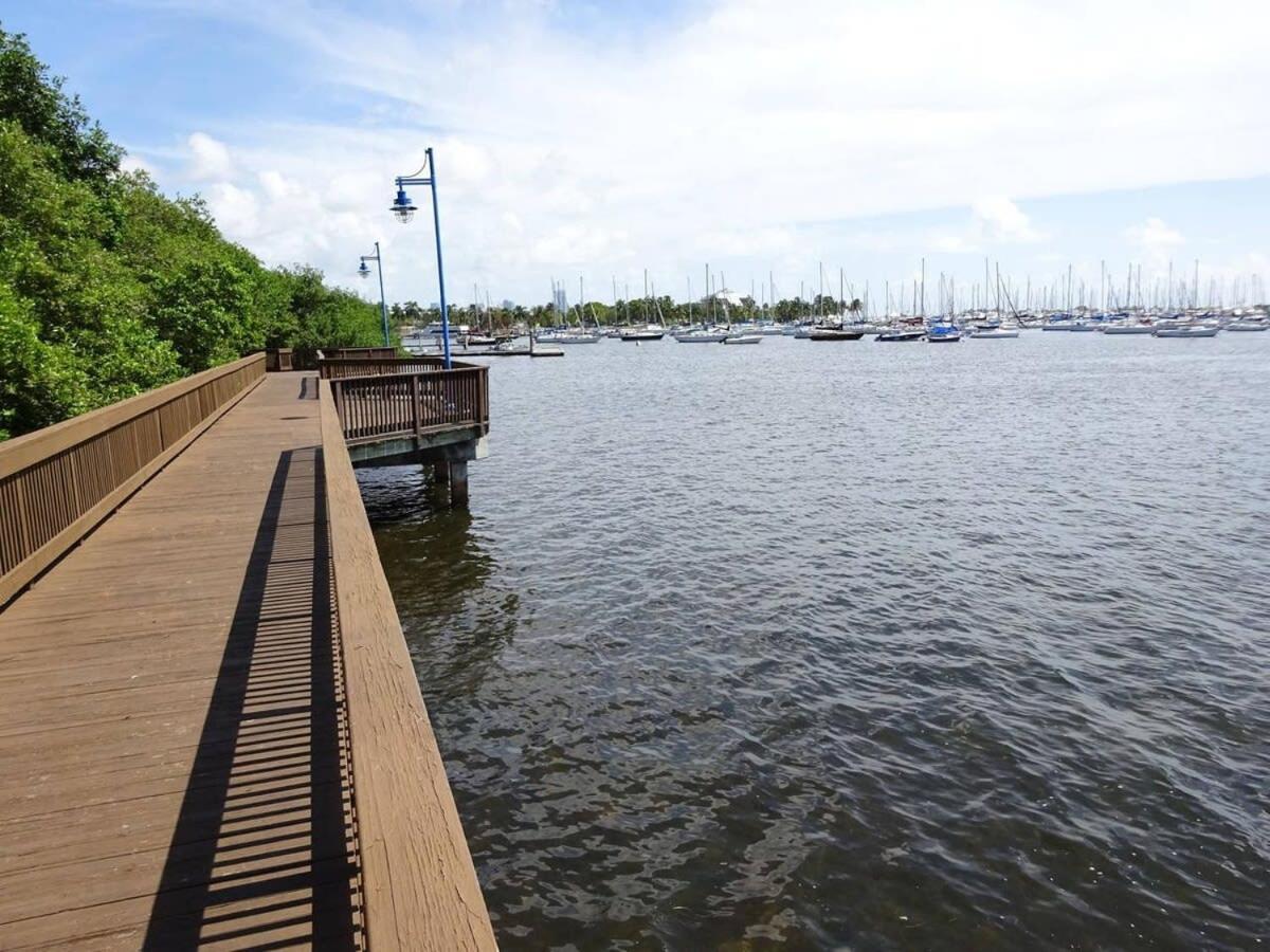 City View Balcony Steps From Restaurants, Peacock Park & Marina Miami Dış mekan fotoğraf