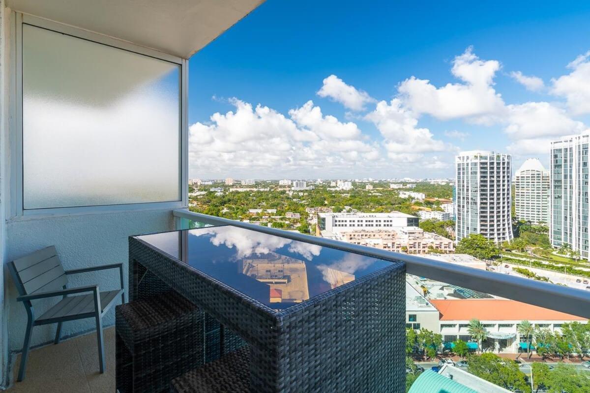 City View Balcony Steps From Restaurants, Peacock Park & Marina Miami Dış mekan fotoğraf